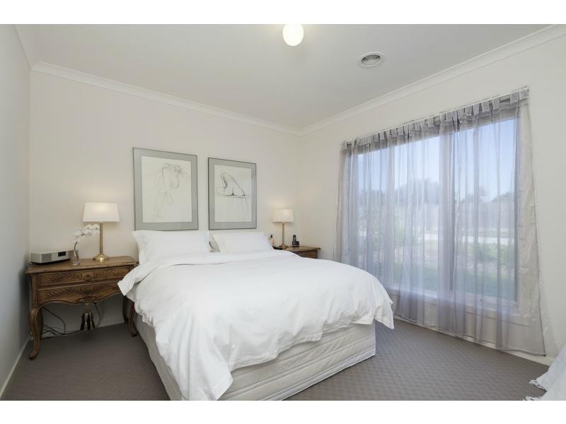 9/8 Tangerine Ct, Mount Martha VIC 3934