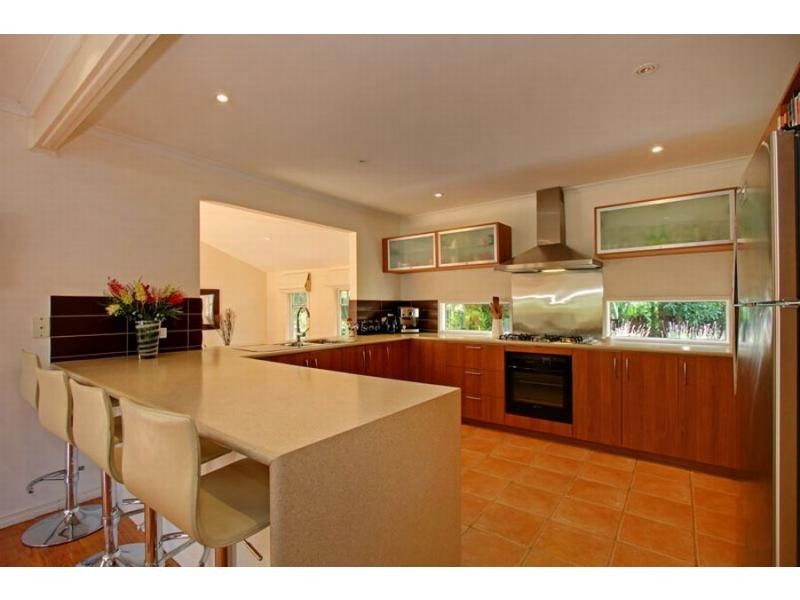 5 Oak Grove, Mount Martha VIC 3934