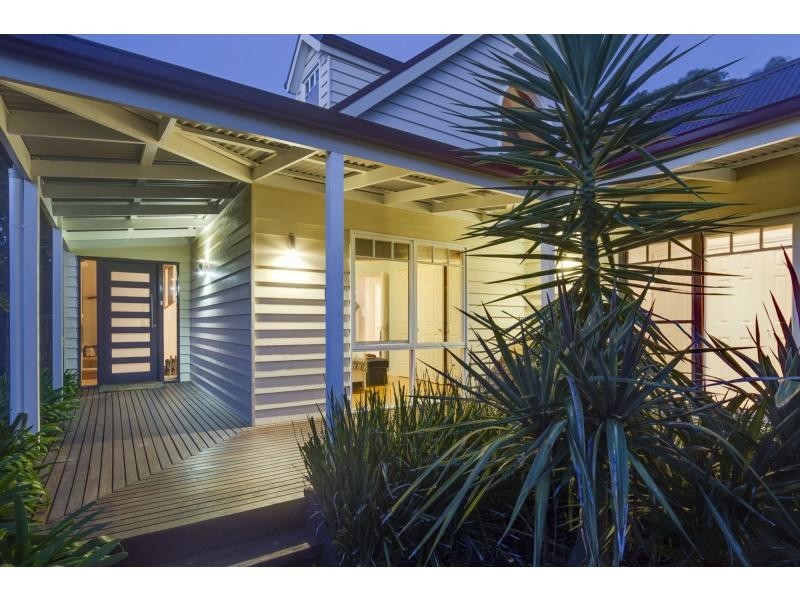 5 Oak Grove, Mount Martha VIC 3934