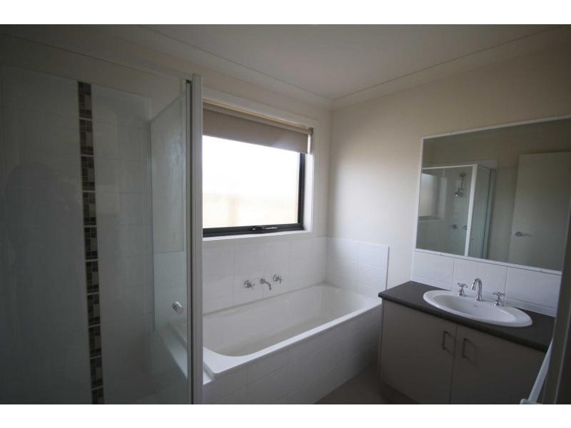 14/10 Kingfisher Court, Hastings VIC 3915