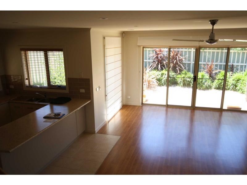 2/167 Bentons Road, Mornington VIC 3931