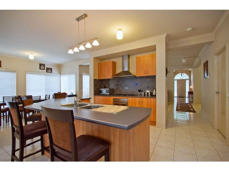 63 Summerfield Drive, Summerfields Estate, Mornington VIC 3931