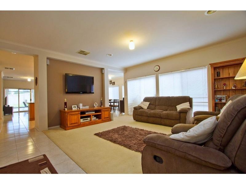 63 Summerfield Drive, Summerfields Estate, Mornington VIC 3931