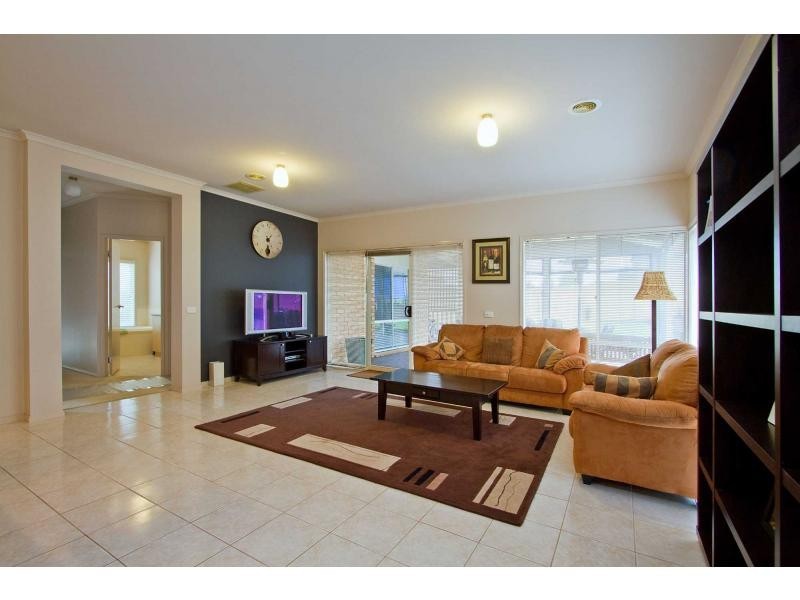 63 Summerfield Drive, Summerfields Estate, Mornington VIC 3931