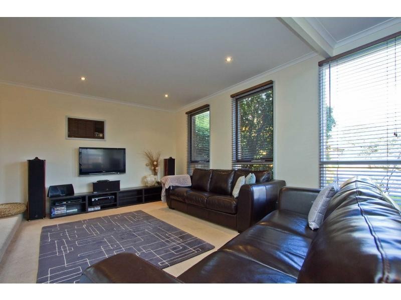 5 Ikara Street, Mornington VIC 3931