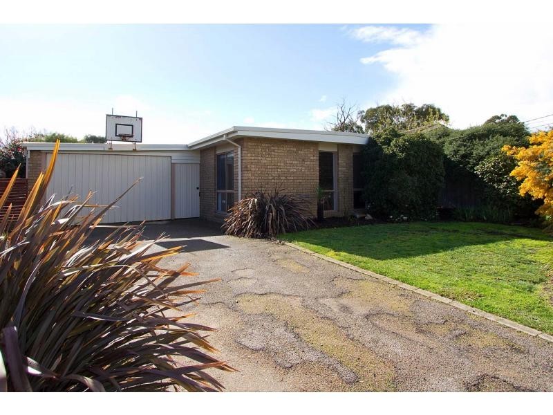 5 Ikara Street, Mornington VIC 3931