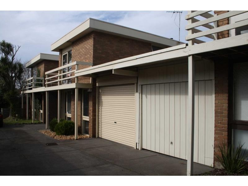 2/640 The Esplanade, Mornington VIC 3931