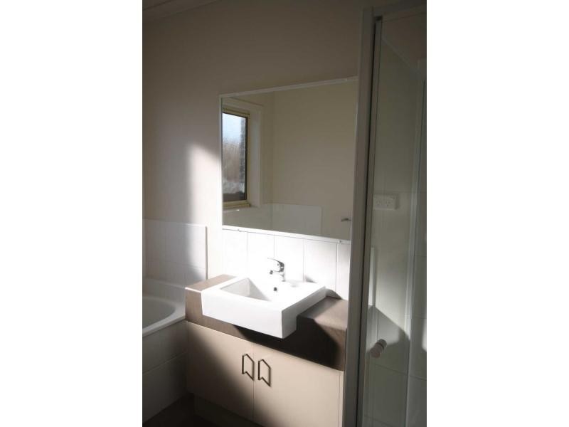 Unit 1/247 Dunns Road, Mornington VIC 3931