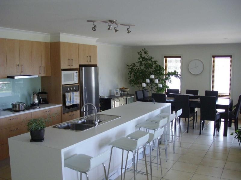 4B Elizabeth Parade, Tura Beach NSW 2548