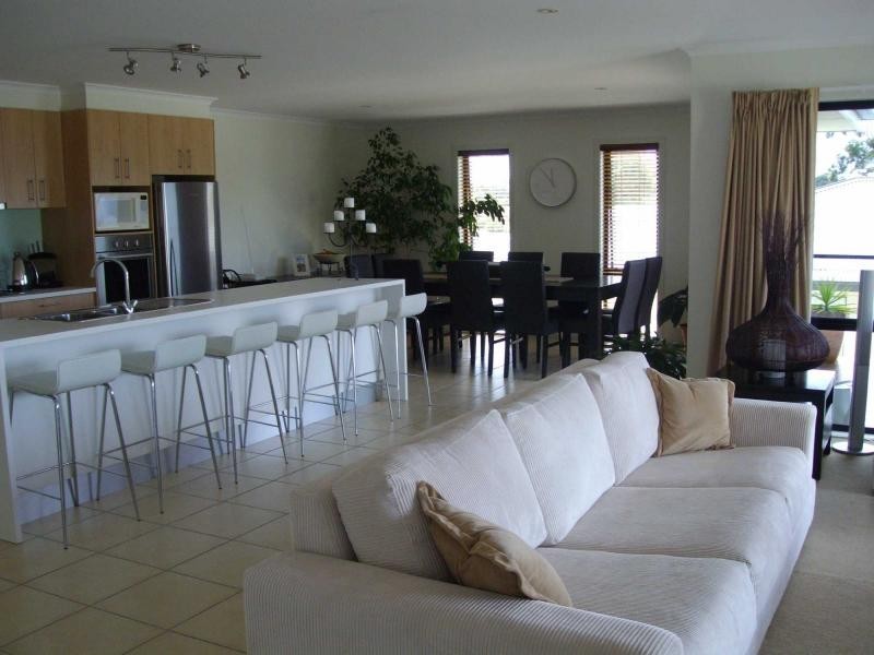 4B Elizabeth Parade, Tura Beach NSW 2548