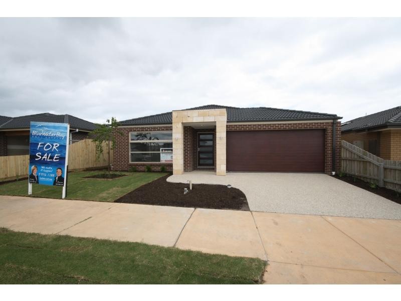 36 Marthas Ridge Dr, Mount Martha VIC 3934
