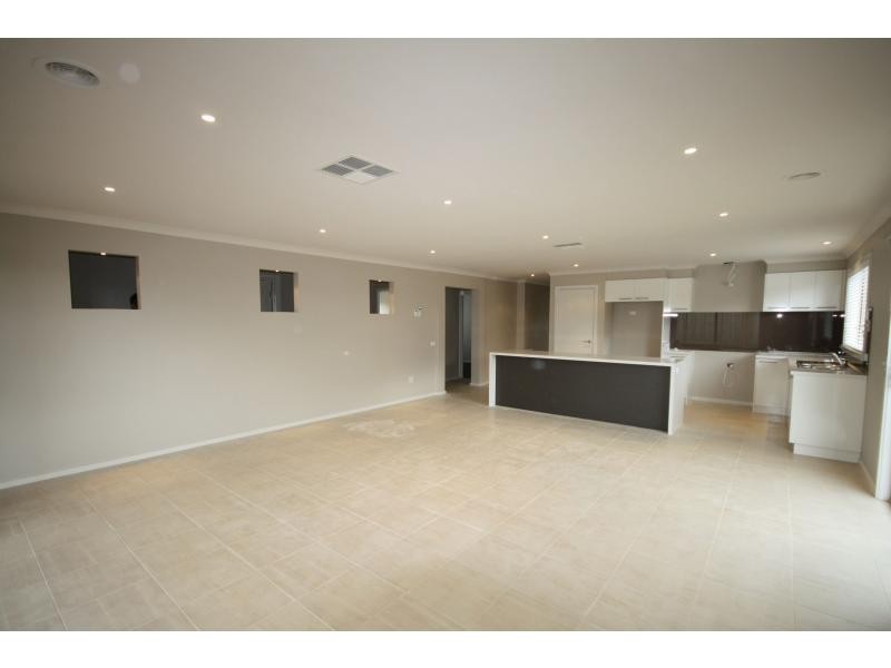 36 Marthas Ridge Dr, Mount Martha VIC 3934