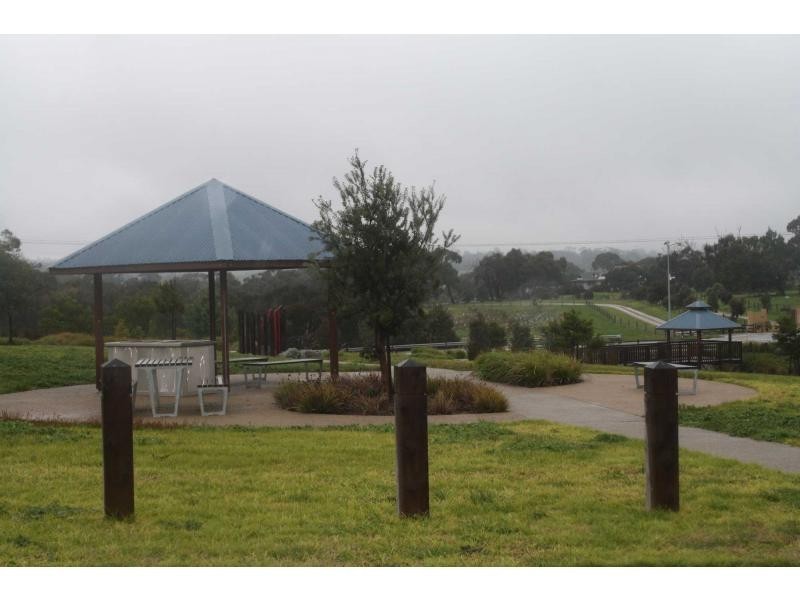 36 Marthas Ridge Dr, Mount Martha VIC 3934