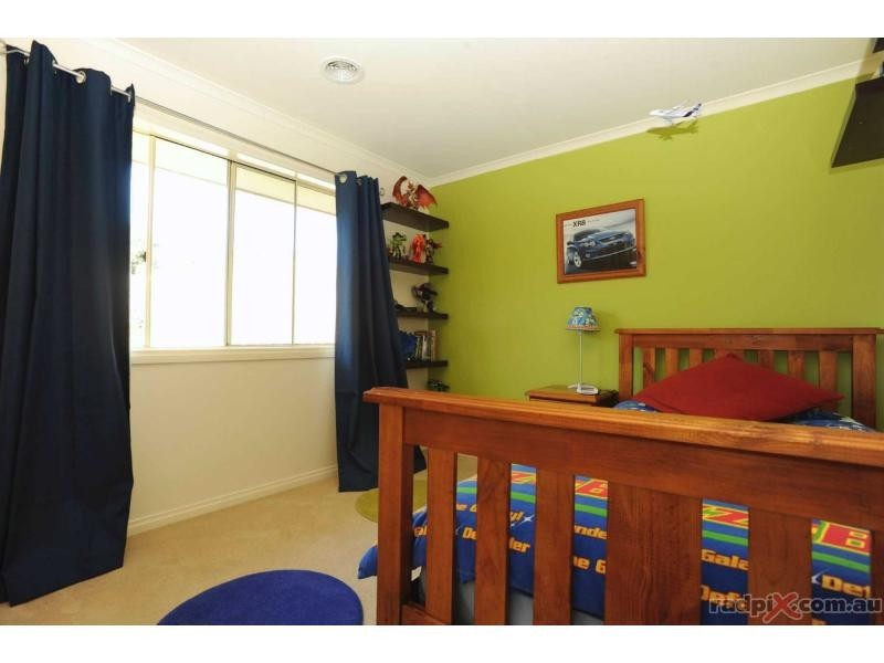 33 Veda Avenue, Mount Martha VIC 3934