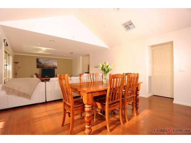 33 Veda Avenue, Mount Martha VIC 3934