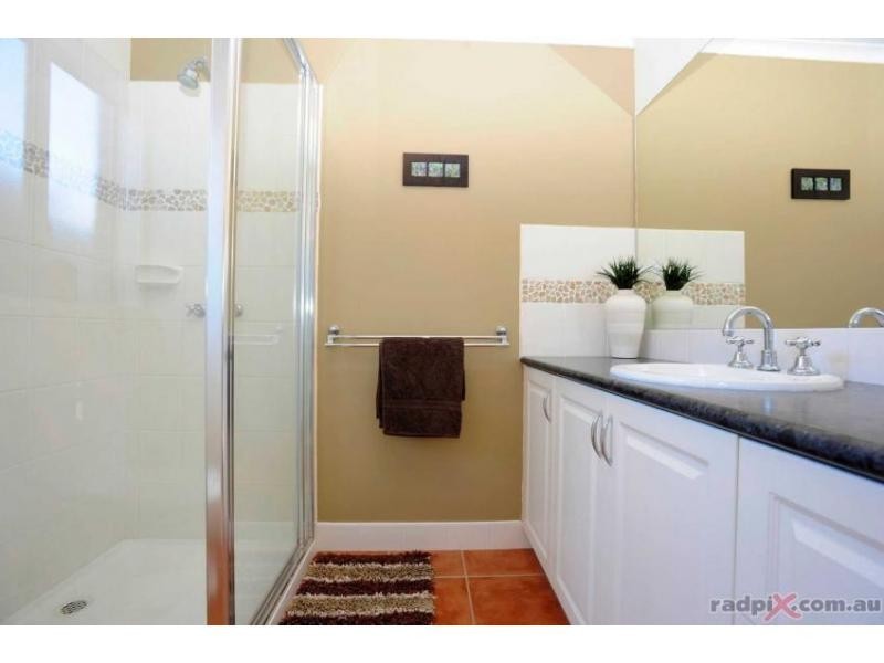 33 Veda Avenue, Mount Martha VIC 3934