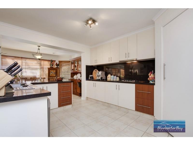 11 Chadacre Place, Mornington VIC 3931