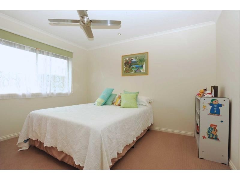 10 John William, Mount Martha VIC 3934