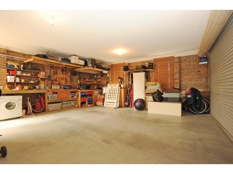 10 John William, Mount Martha VIC 3934