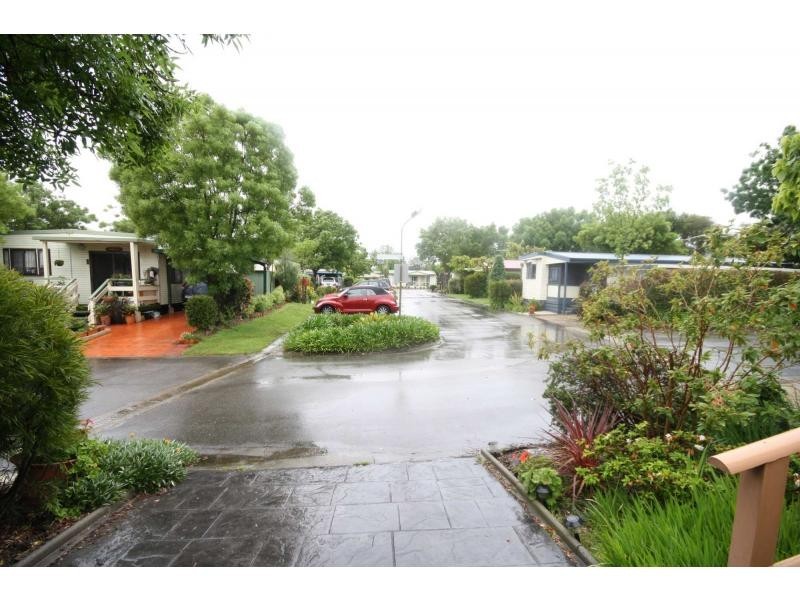 85/98 Bungower Road, Mornington VIC 3931