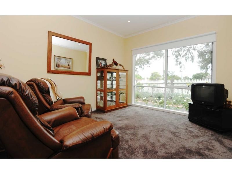 15 Tyalla Grove, Mornington VIC 3931