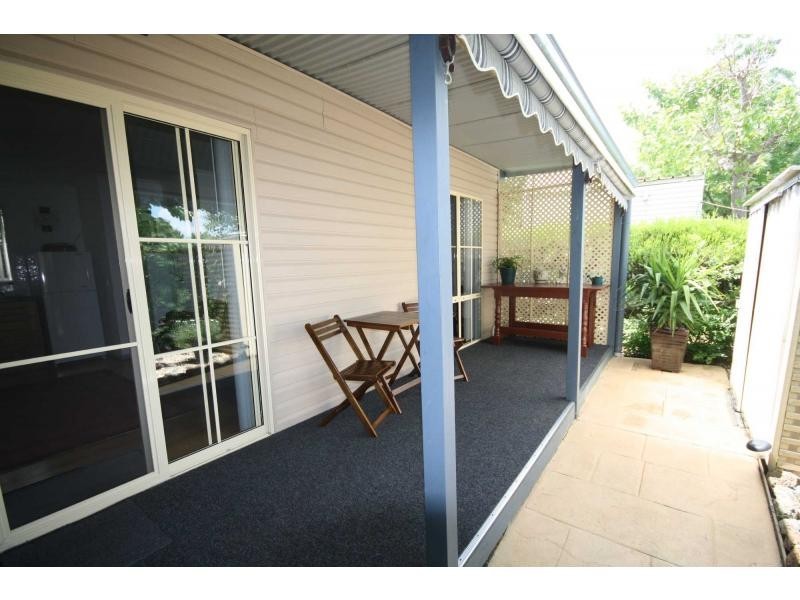 102/98 Bungower Road, Mornington VIC 3931