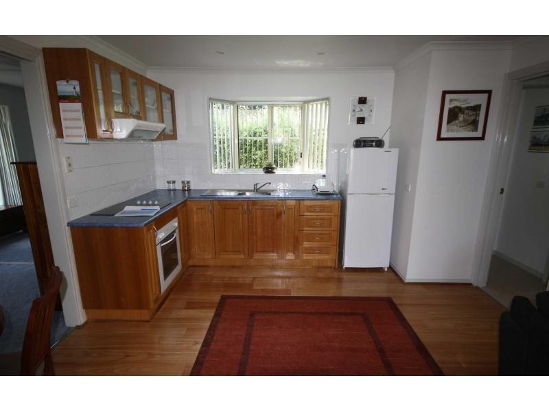 102/98 Bungower Road, Mornington VIC 3931