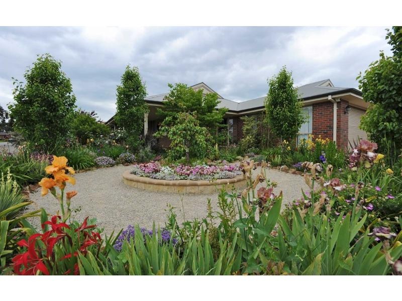 21 Caversham Drive, Mornington VIC 3931