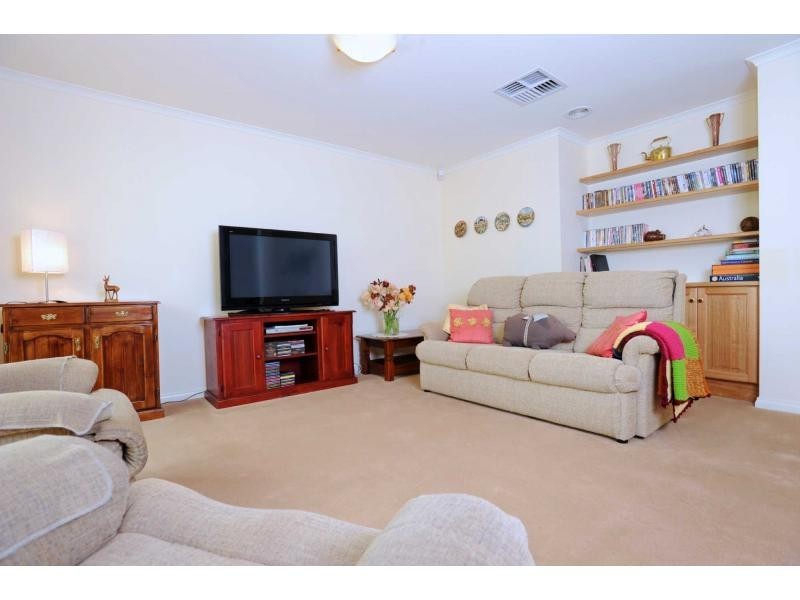 21 Caversham Drive, Mornington VIC 3931