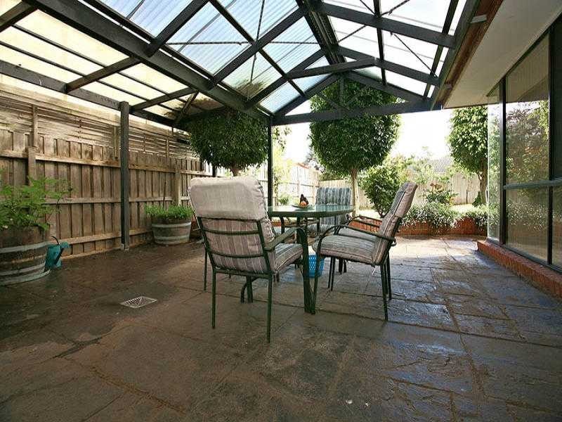 11 Manna Gum Close, Mornington VIC 3931