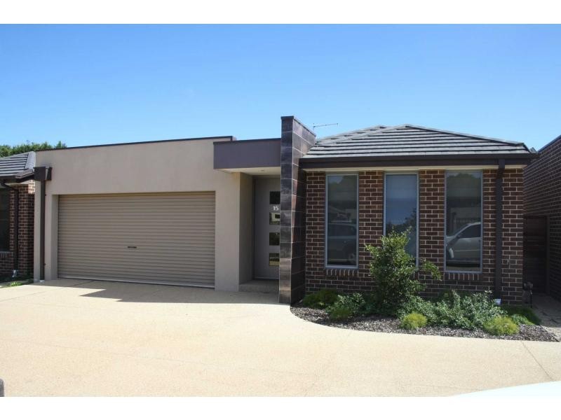 15/27 Green Island Avenue, Mount Martha VIC 3934