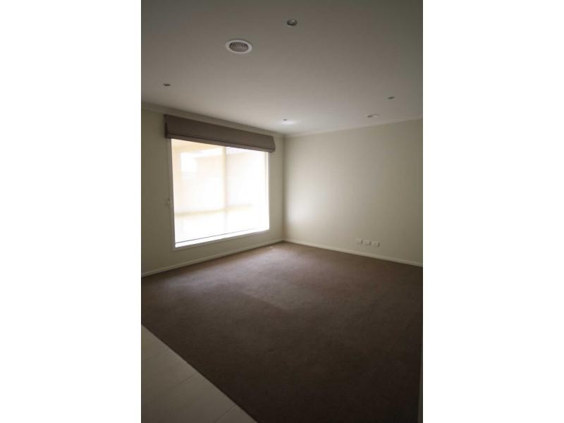 15/27 Green Island Avenue, Mount Martha VIC 3934