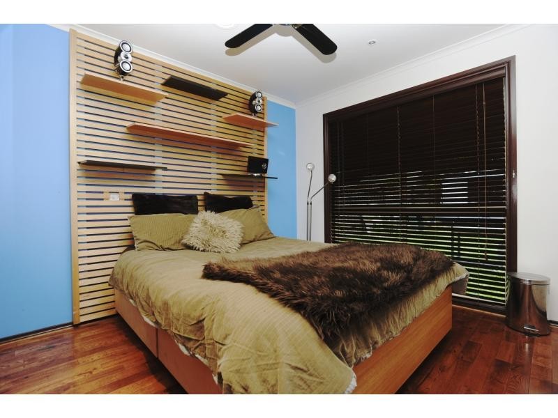 2 Tennis Court, Mornington VIC 3931