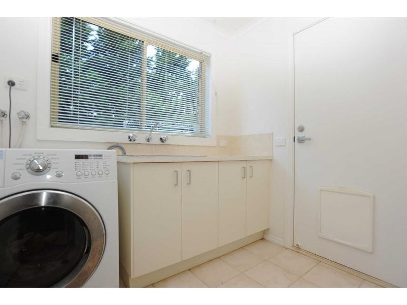 2 Tennis Court, Mornington VIC 3931