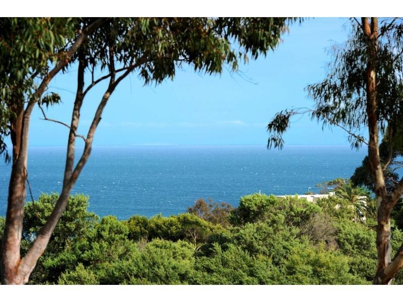 4 Ferne Place, Mount Martha VIC 3934