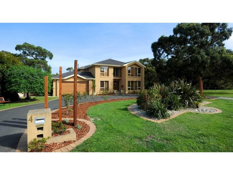 4 Ferne Place, Mount Martha VIC 3934