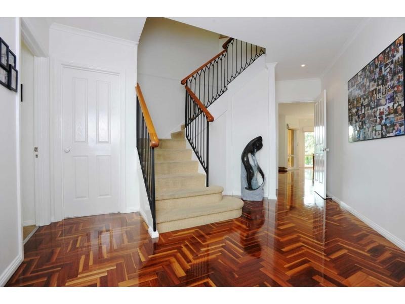 4 Ferne Place, Mount Martha VIC 3934