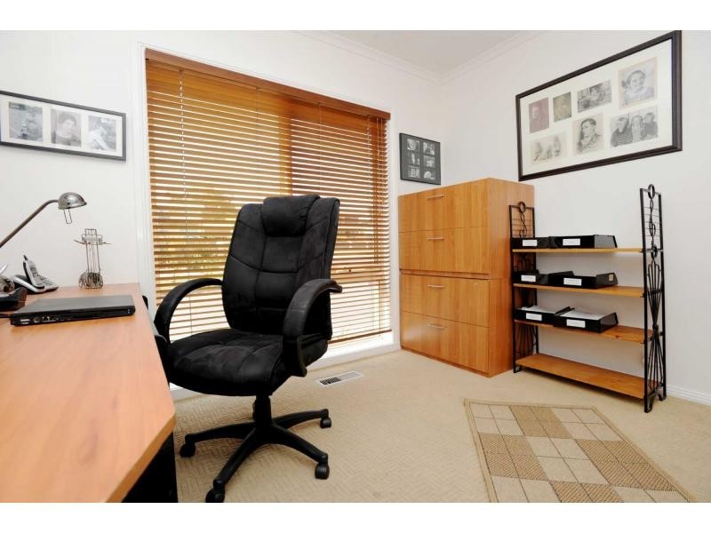 4 Ferne Place, Mount Martha VIC 3934