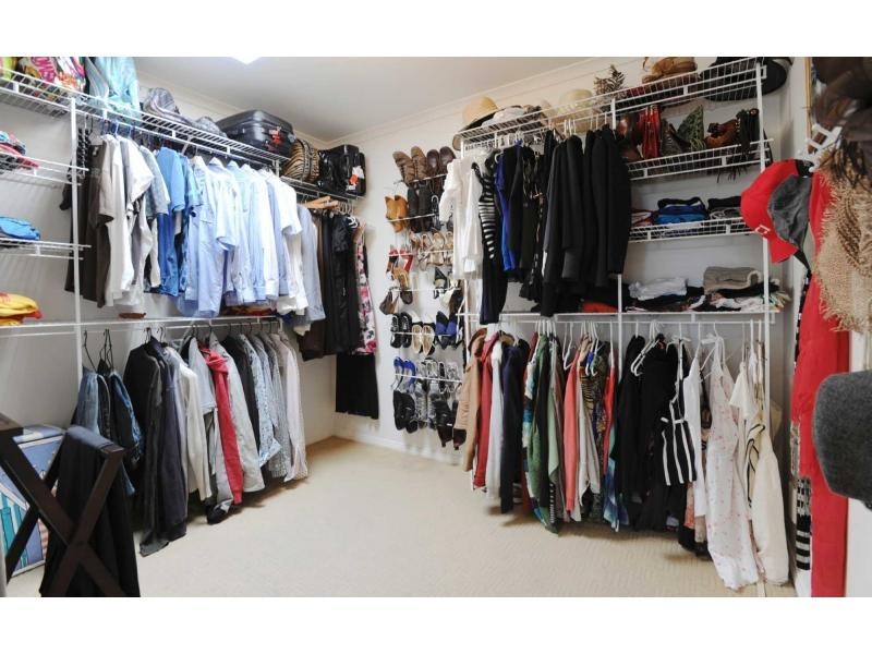 4 Ferne Place, Mount Martha VIC 3934