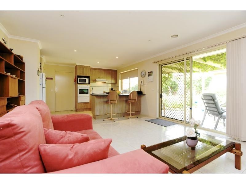 24 Moorhead Avenue, Mornington VIC 3931