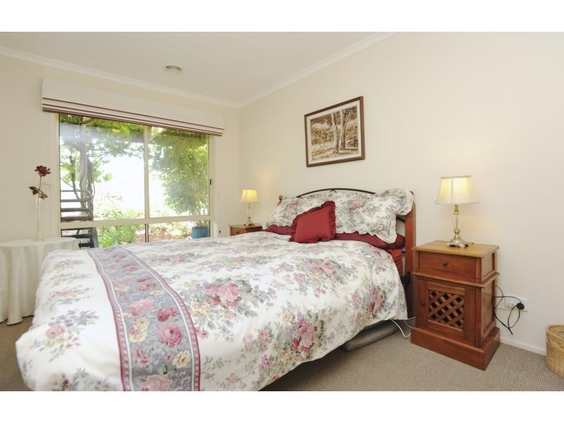 24 Moorhead Avenue, Mornington VIC 3931