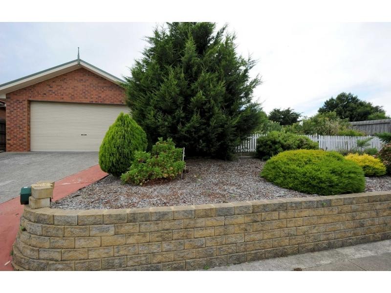 25 Caversham Drive, Mornington VIC 3931