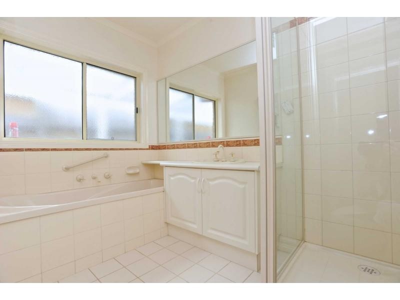 25 Caversham Drive, Mornington VIC 3931