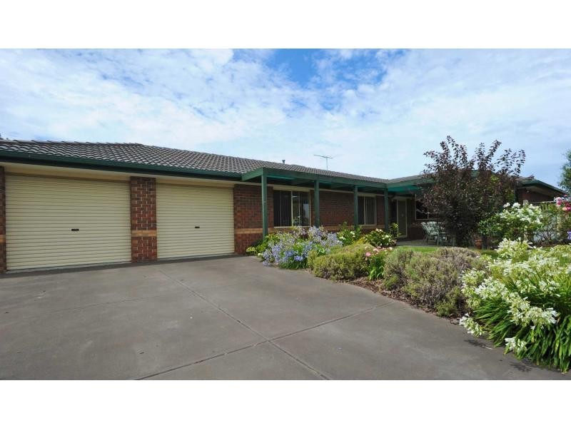 47 Parkside Crescent, Mornington VIC 3931