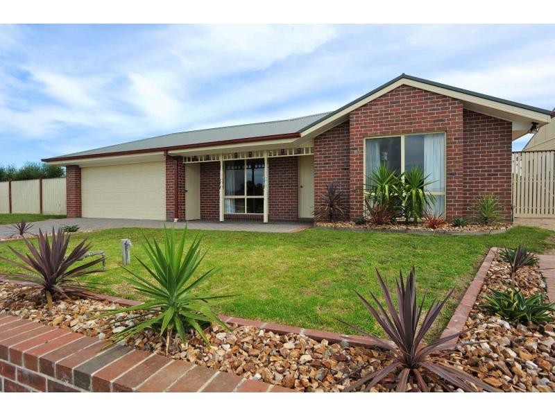 32 Summerfield Drive, Mornington VIC 3931