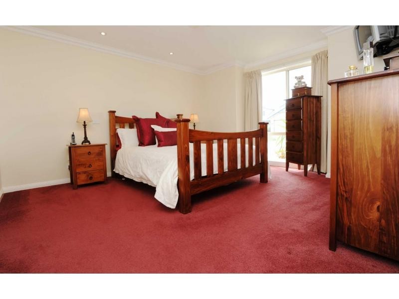 32 Summerfield Drive, Mornington VIC 3931