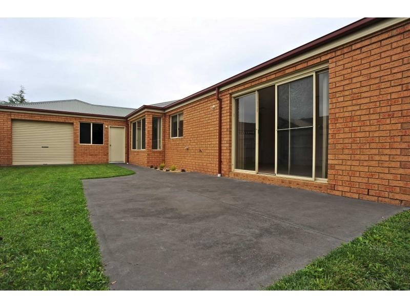 35 Dorothy Crescent, Mornington VIC 3931