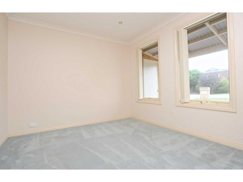 35 Dorothy Crescent, Mornington VIC 3931