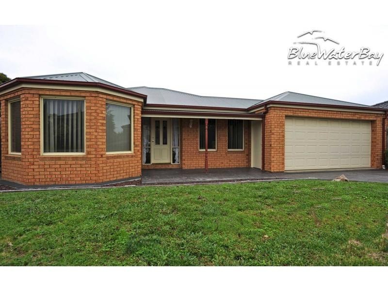 35 Dorothy Crescent, Mornington VIC 3931