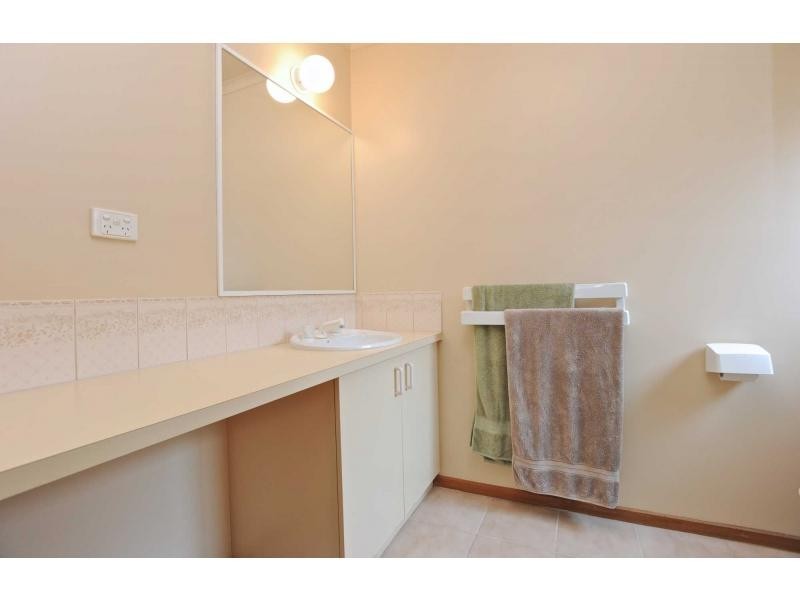 29 Parwan Crescent, Mornington VIC 3931